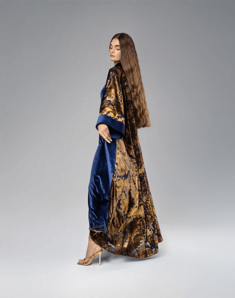 Side View Abaya AB106 Betsa Amiri